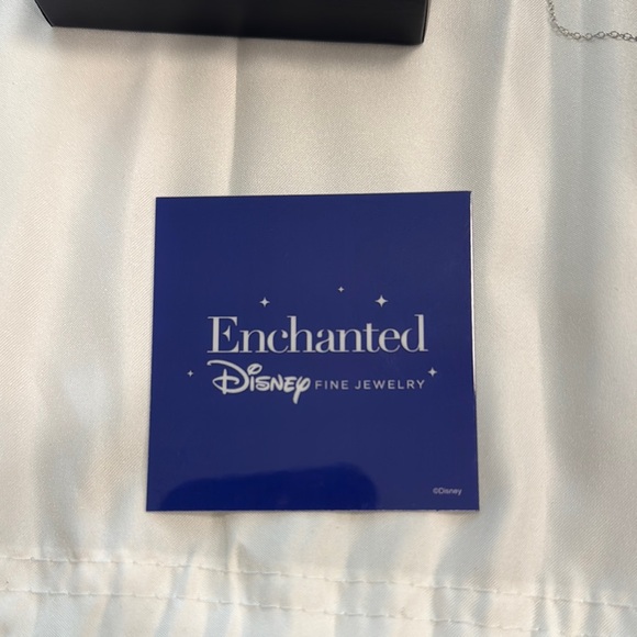 Disney Enchanted Olaf Jewelry Necklace - Picture 4 of 4